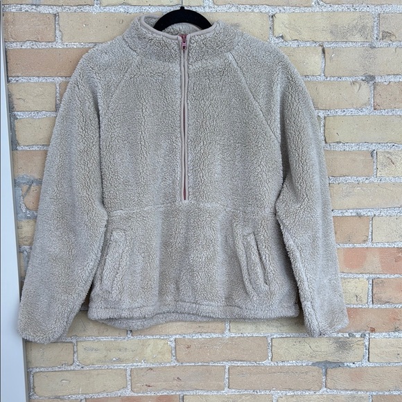 O'Neill Tops - O’Neill Cozy Sherpa Fleece Pullover